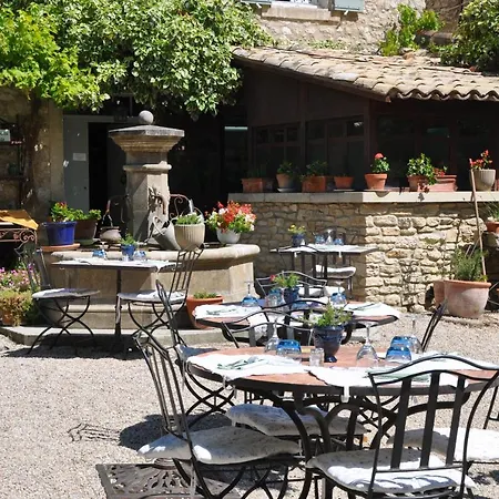 La Figuiere De Vaucluse 2*