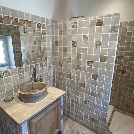 Bed & Breakfast La Figuiere De Vaucluse 2*