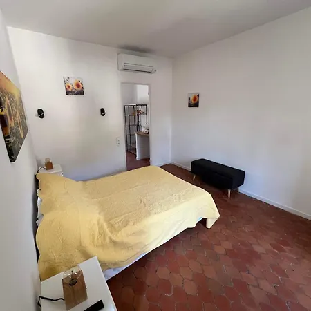 La Figuiere De Vaucluse Bed & Breakfast